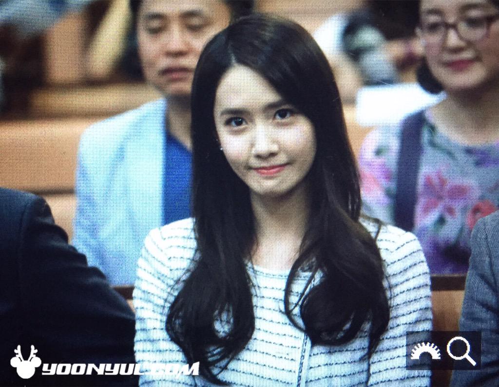 [PIC][29-05-2015]YoonA tham dự "Jung-gu Culture Night Festival" tại Deoksugung vào chiều nay CGKwi7NVAAA8mqO