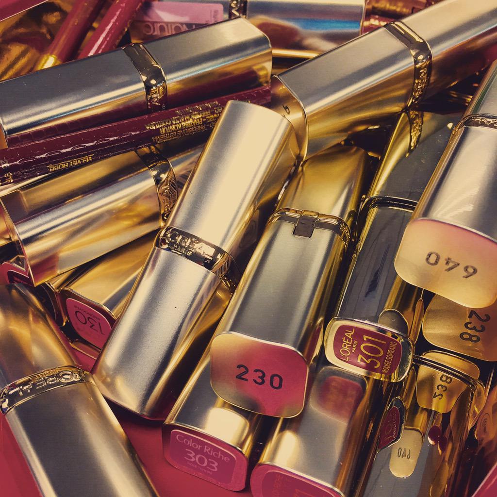 KelliClifton's tweet image. Lipstick overload courtesy of @LOreal_RSA 💄💄💄 THANK YOU! What a great spoil! #ColorRiche #30years