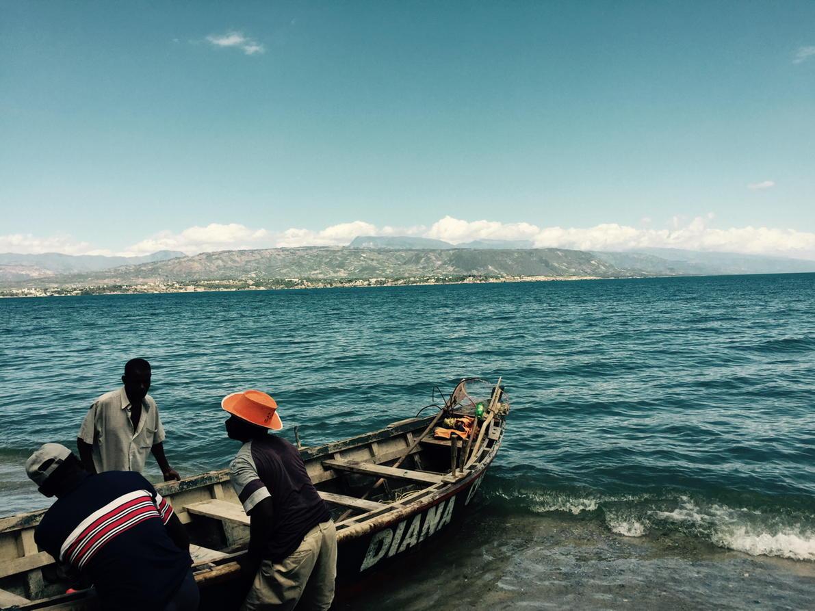 BrentBramer's tweet photo. #tbt to the fisherman of bagette - I get back in a month and a half... #helphealhaiti #theHOPEproject http://t.co/WG7H965VTj