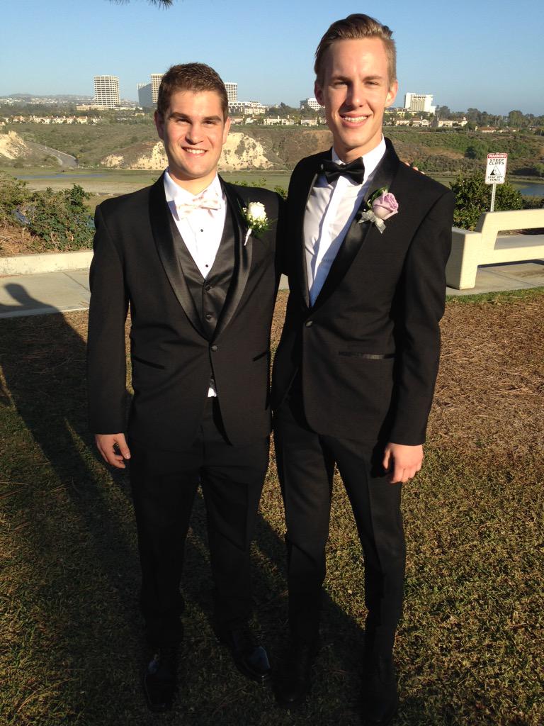 garrettbabbitt's tweet photo. Happy birthday to my day 1. True fam. Can't wait for the east coast with you. #EastCoastBoys #obamo #eurocup http://t.co/VmgtVxfUcR