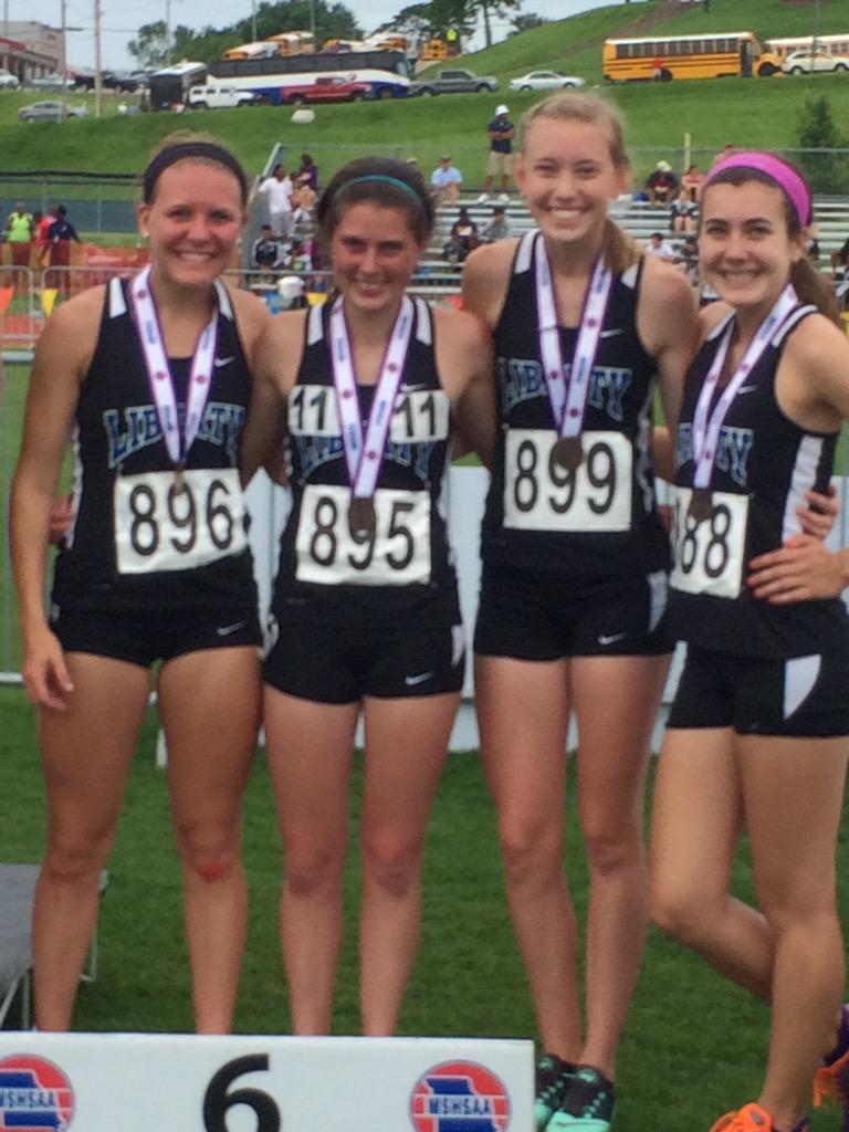 ChrisGeinosky's tweet photo. Liberty 4x8 ... Offield, Nasteff, Reedy and Cower. 9:27.99 - third fastest time in school history! http://t.co/y7LAABawHJ