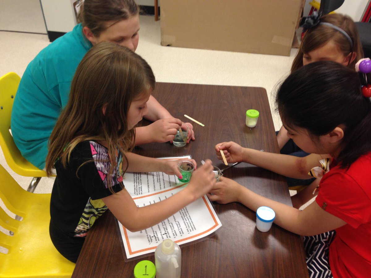UBC_INSPIRE's tweet photo. A few snaps from our week at #JSClark in #FortNelson #inspire #ubc #sd81 #encana #science http://t.co/UeISgbAkhL