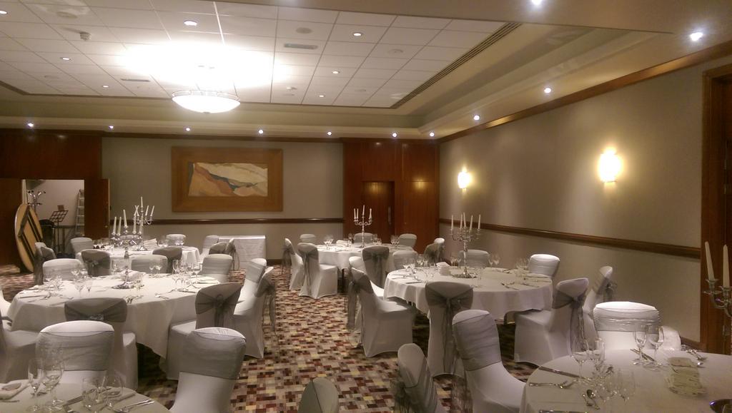 IDoEventHire's tweet photo. Another happy #bride
 #wedding #Leeds #Halifax #Huddersfield #chaircovers #candleabras for less than you may think x http://t.co/7oqqiQpvv5