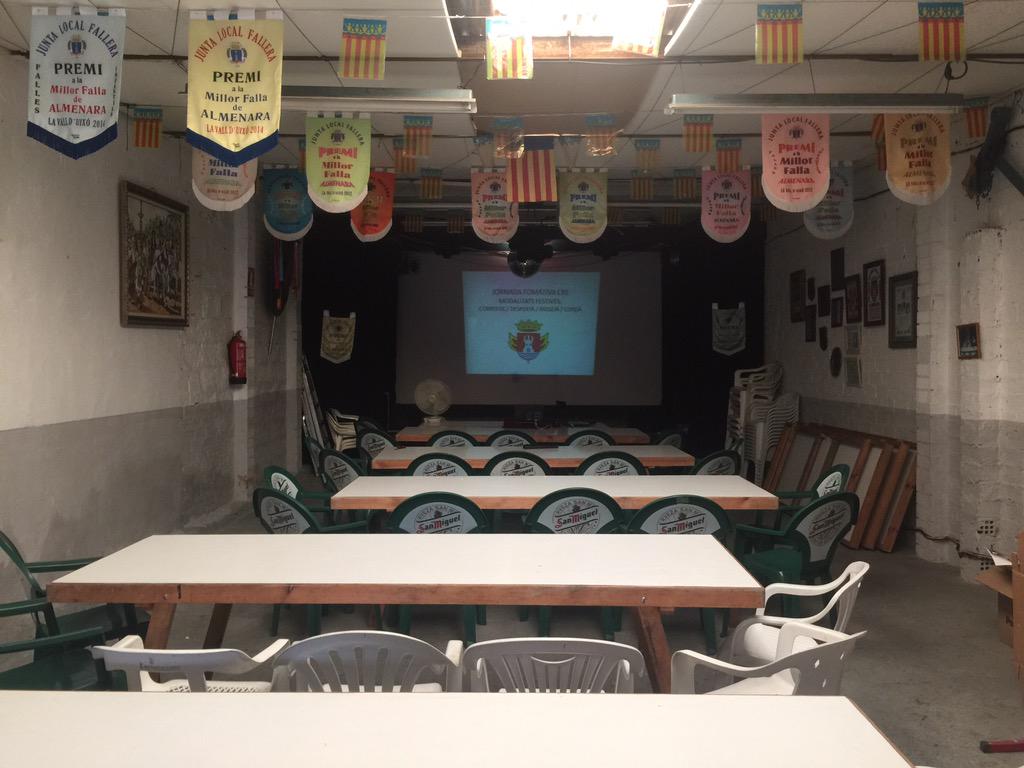 ElCompromis's tweet image. Tot a punt per a dema!!!!!!! 
Primera jornada formativa (CRE)