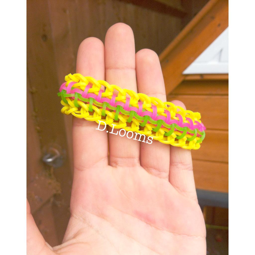 D_looms's tweet photo. Inca bracelet💗 #dlooms #tutorialsbya http://t.co/8nDlvjeiJW