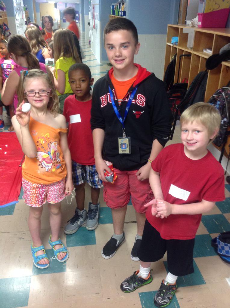 CSolberg2's tweet photo. 4 survivors for session 3, the new champs! #SciEngDay15 #HawStem http://t.co/0dZ2o95DMA