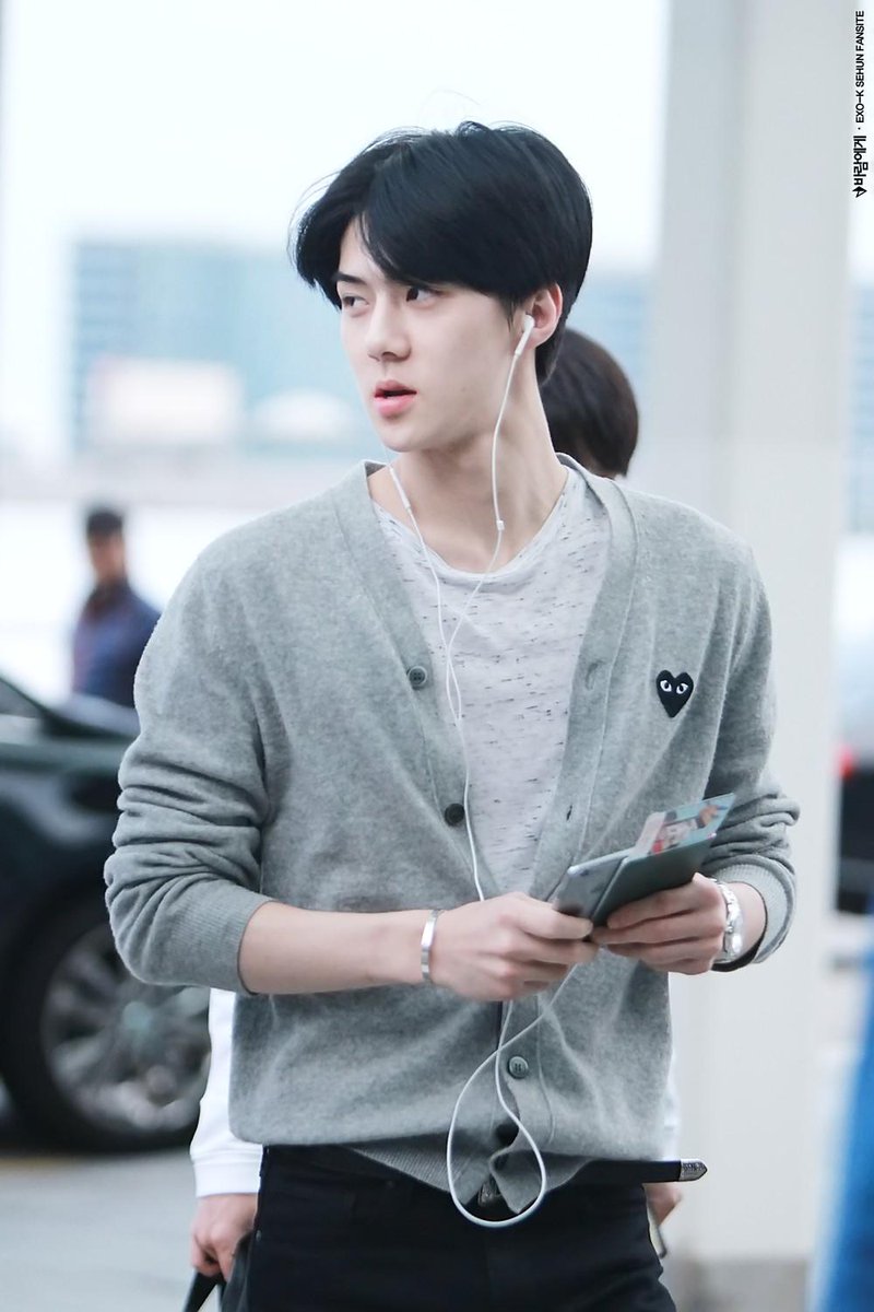 for_windy's tweet photo. 150529 ICN 출국 #SEHUN #세훈
세훈사마 행보꾸♡
#포인트는 #표정부터 #발목까지 #기럭지
https://t.co/2HduB1cZKr
https://t.co/UtzpVf0Joa http://t.co/Z5xHWwoEFu