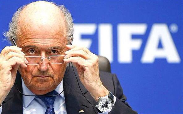 Barcaforever109's tweet photo. RT if you want to see Sepp Blatter resign as FIFA president. 

#FIFAcorruption #BlatterOut http://t.co/nBh5JWA3fn