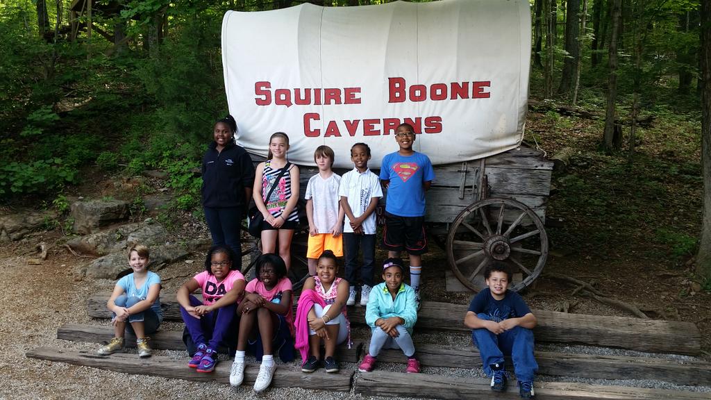 pmmullin's tweet photo. 4th grade students at Spring Hill went to Squire Boone this week and had a great time! @SHESWildcats @GCCSchools http://t.co/rroJiM8RlL