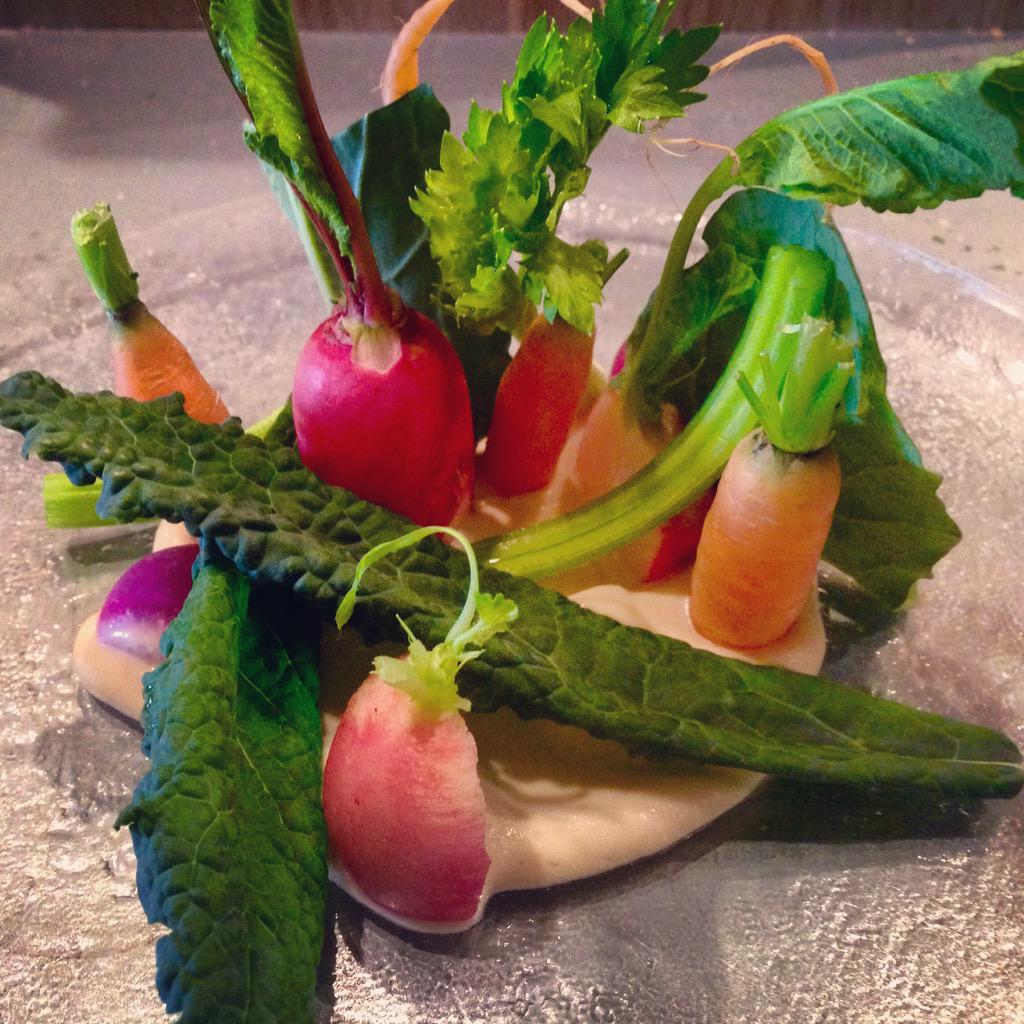 chefgresham's tweet photo. @vpfarms Crudités with warm bagna càuda #springtime http://t.co/8EsTW1EGx6