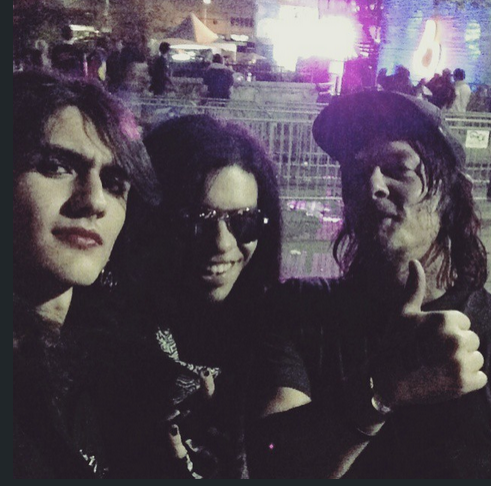 ennoia3's tweet photo. I see his #imalittleshitgivingthelooksoyoucantfocusonanythingbutme #FBF #SXSWReedus (shades_reborn) @wwwbigbaldhead http://t.co/RmYA7D0mDF