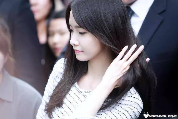 HBD to my Im YoonA. onnieeee happy birthday. I LOVE U <3 