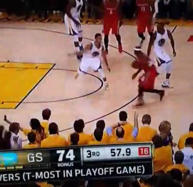 GuyDarn's tweet photo. It was at this moment that Steph Curry knew...he...was #GuyDarned http://t.co/f4uc3xVMAW