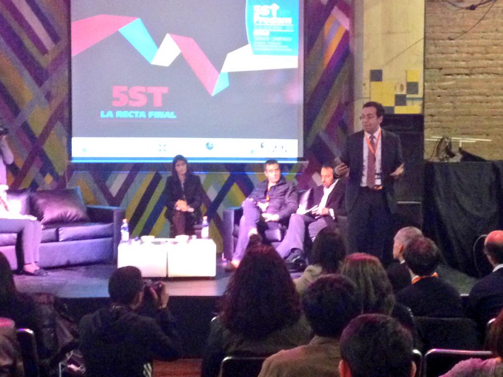 meconomia's tweet photo. Ministro Céspedes en Seminario para Profesionales del Ecosistema de Innovación y Emprendimiento de Latam #5STProdem http://t.co/cZzBBJMN6m