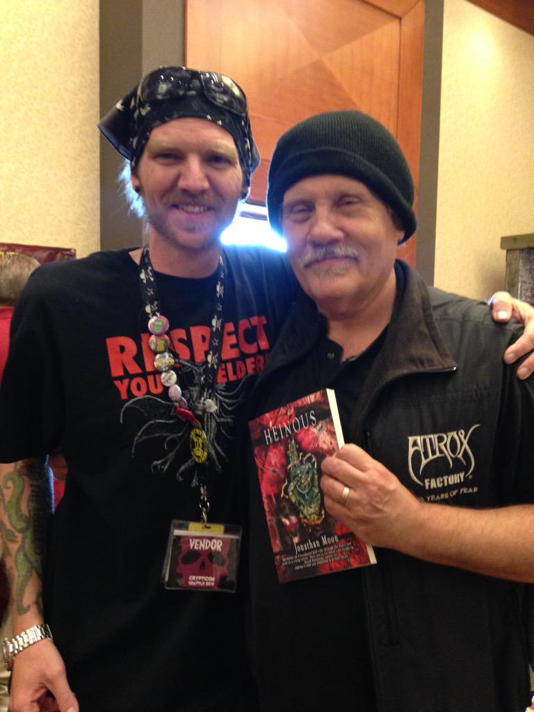 MrMoOnsHorror's tweet photo. Last weekend was stellar. This guy is awesome. http://t.co/g8hv1PKFIC