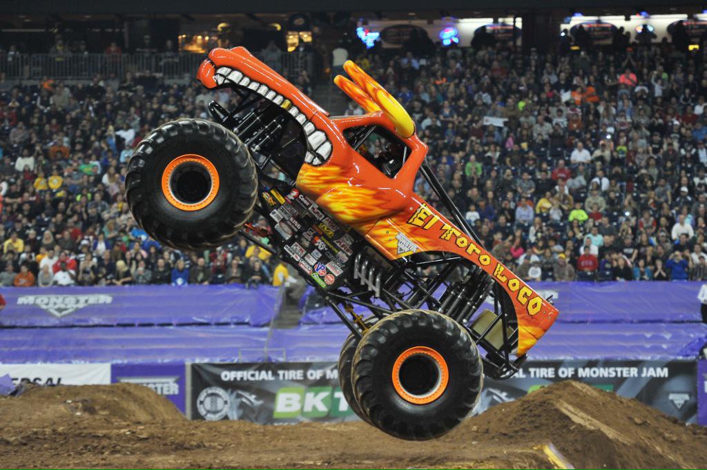 NeoMotorVal's tweet photo. #SuperMonsterJam Si nos sigues, RT y podrás ganar una de las diez entradas dobles para el #MonsterJam en #Mestalla http://t.co/DfBQzOoMXb