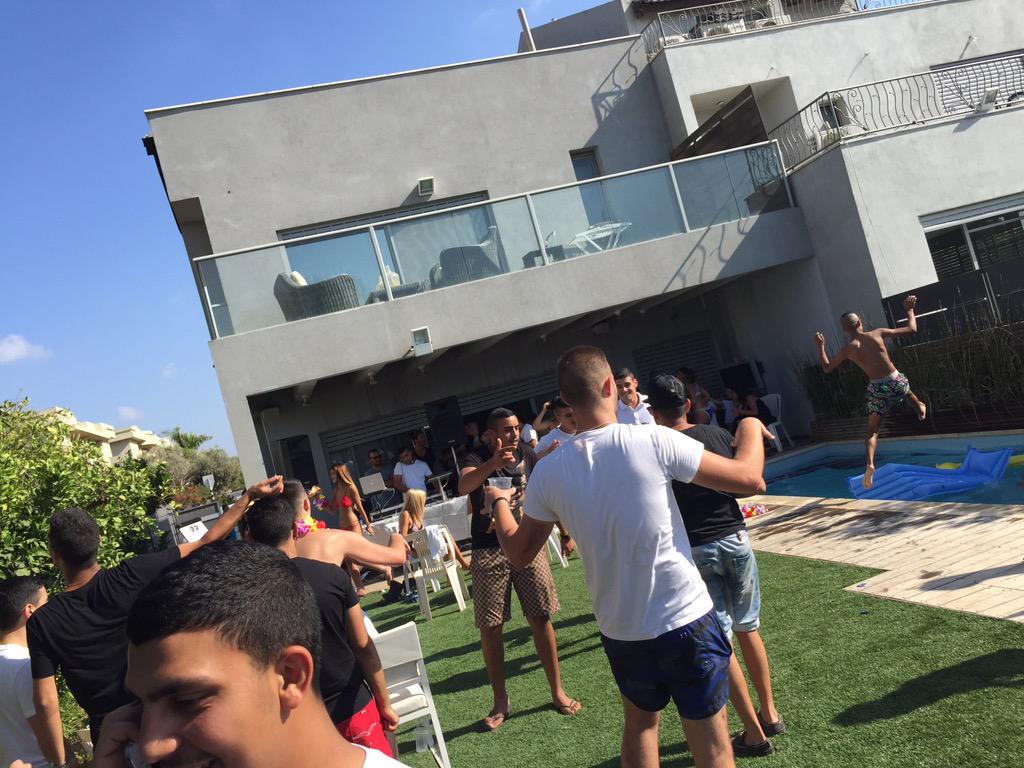 maor119's tweet photo. משפחת מקסימוב 👌👌 http://t.co/oP0ToSkkCQ