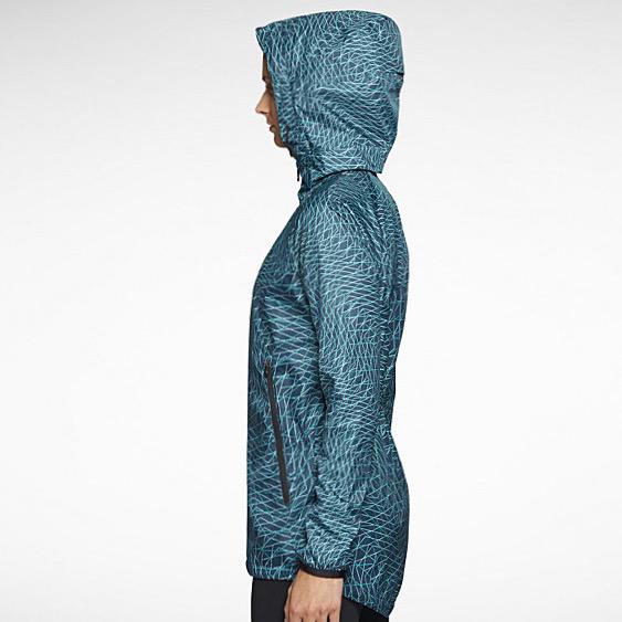 alice_r12's tweet photo. want need love #nikewindrunner http://t.co/Jt01Cm6Mlx