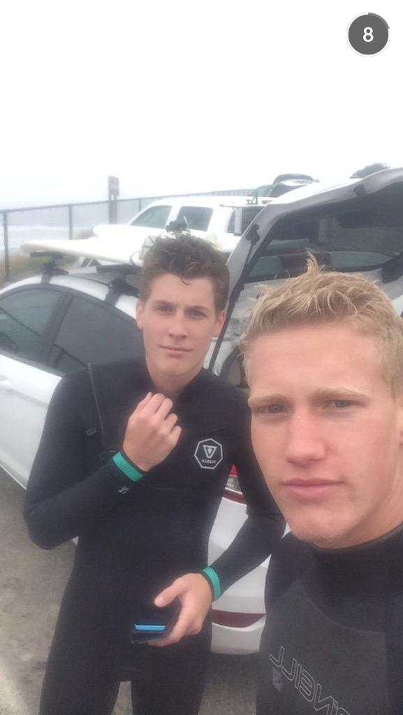 Victoria_xleto's tweet photo. When your brother is out surfing in California and your stuck in FL. #oceanside #waveslayer http://t.co/j9qUv3qUIx