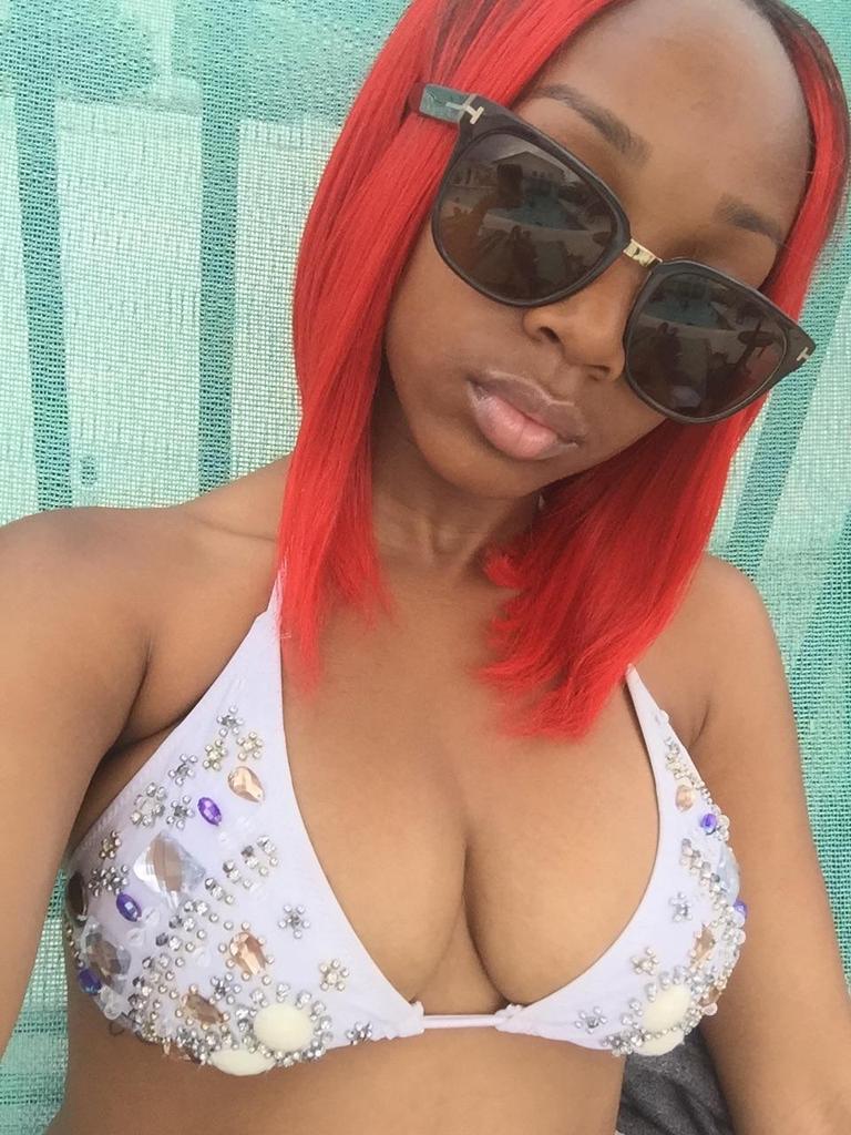 DaRealIndika's tweet photo. Who is She 👀😍😘 http://t.co/7csfk7EkwP