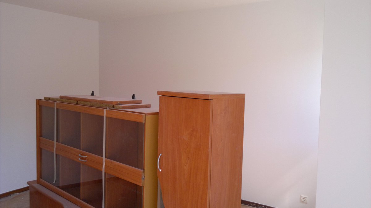 Pint_Gasamans's tweet photo. Alisado de paredes de salón: El antes, el durante y el después. http://t.co/fJndT1ENgy