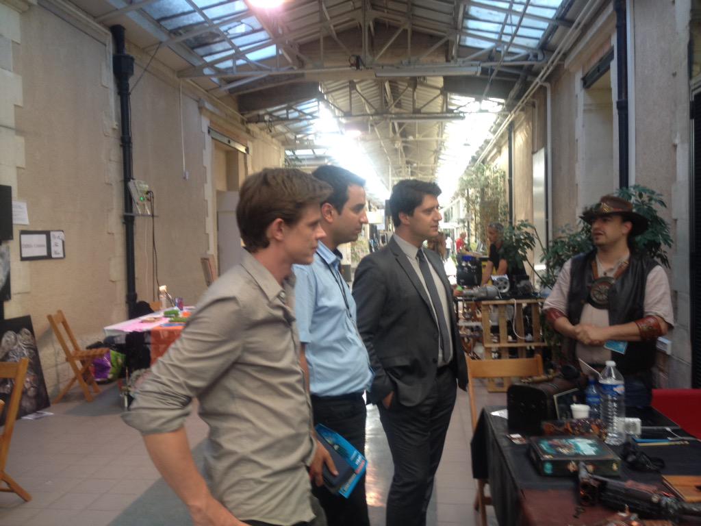 BouilletMC's tweet image. Visite des stands @OBCProvence avec @StephanePaoli @nedseb @maisonumerique ça foisonne d'idées #DIY @aixmaville