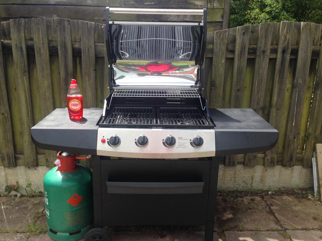 CMazhau's tweet photo. All set for barbecue !! http://t.co/UV9IZAmfl4