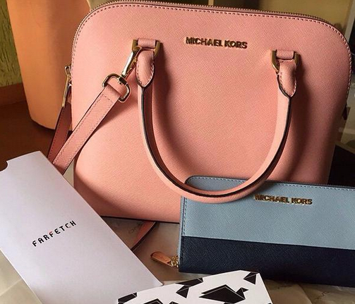Michael kors bags $55
michaelkorsoff.com