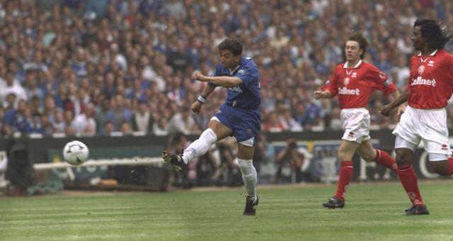 Happy Birthday to former player, manager and European champ Roberto Di Matteo who is 45 today  