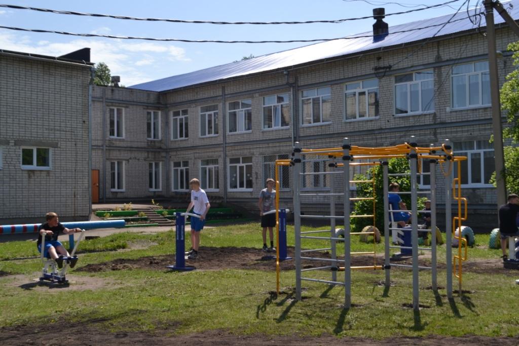 В селе Карлинское установлены новые спортивные площадки ulmeria.ru/ru/news/201505…