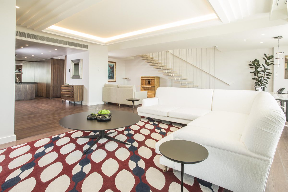 MinorHotelsEUAM's tweet photo. El @nhcollection Eurobuilding incorpora nuestro nuevo servicio premium: #EBVIPLevel http://t.co/qXUa8d6VuJ http://t.co/sp7r8drYcD