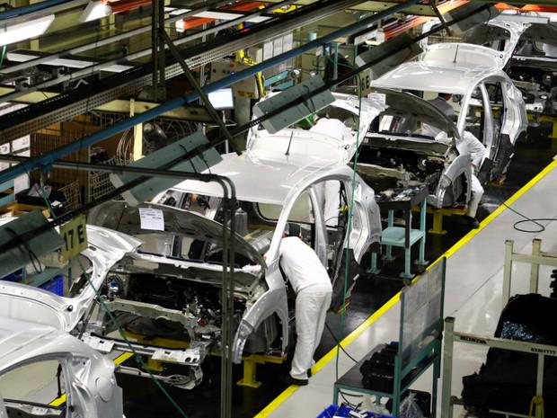 Novo vilão do PIB, investimento completa sete trimestres de queda glo.bo/1ABXoh2 #G1