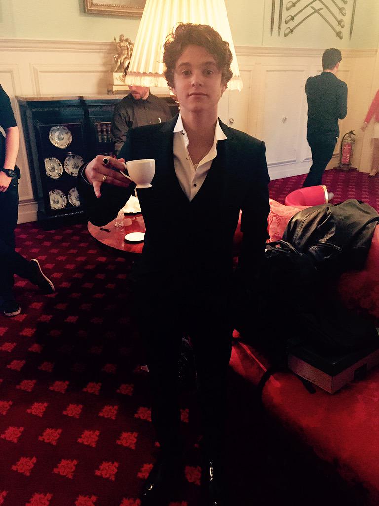 TheVampsBrad's tweet image. Having a brew, amazing morning at St James Palace big thanks to @BBCRadio2 and @achrisevans for having us!