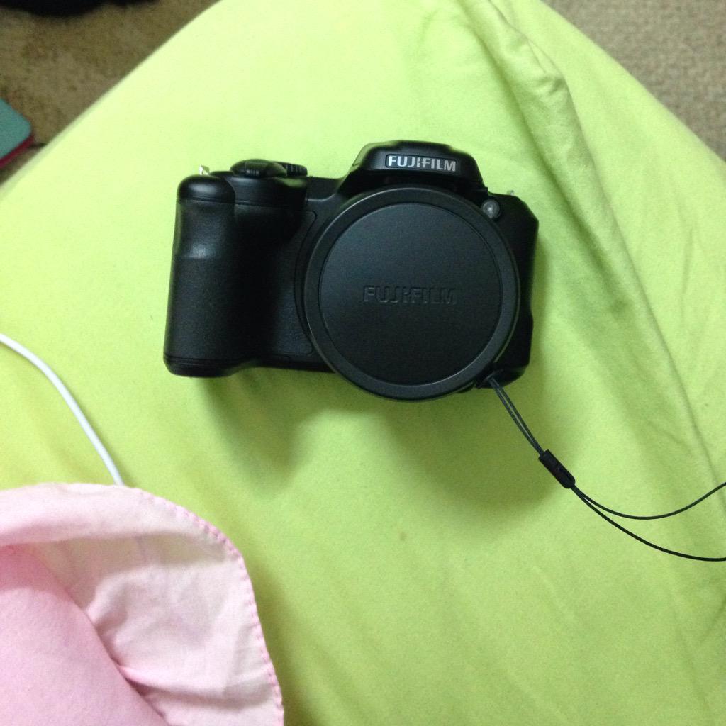 basicalllybella's tweet photo. you know what new camera means y'all 😎😎😎😎 http://t.co/hAUsQOlrLf
