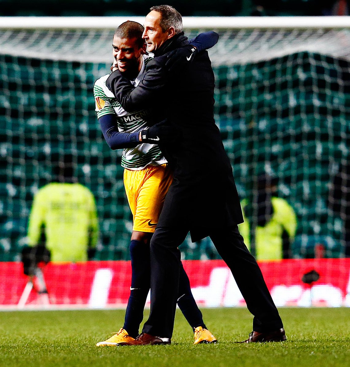 RedBullSalzburg's tweet photo. ALAN IST TORSCHÜTZENKÖNIG DER @EuropaLeague:http://t.co/lBpgPELtls // @AlannCarvalho is Europa League Top Scorer! http://t.co/fIHYHKzEmz