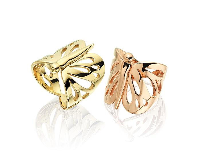SweetVelvetPR's tweet photo. #HappyFriday with @LillyHastedt bee wing rings #jewelry #jewellery http://t.co/NPOFfkZR5Z