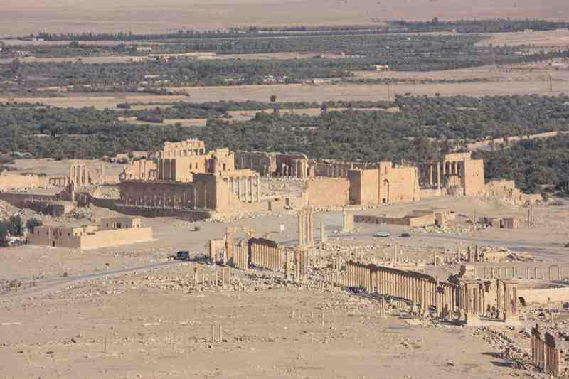 Apollo_magazine's tweet photo. Why does Palmyra matter? Averil Cameron explains the significance of the threatened site http://t.co/LGN4tBisqo http://t.co/99MqB88fri