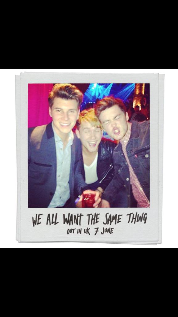 RixtonOnline's tweet photo. So who's pre-orderd #WAWTST yet??
#8daysUK http://t.co/MGk8qEprlc
