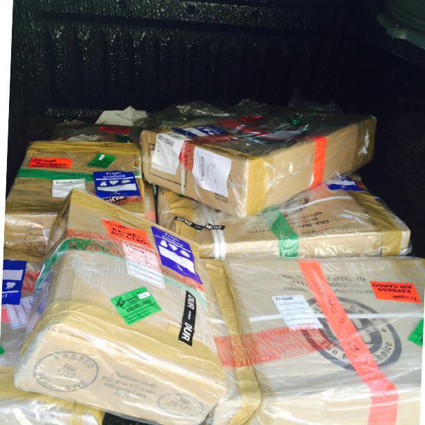 chrisfeltonZA's tweet photo. Proud to be personally delivering the refrigerated meat down to @UltimateBraai today #UnionFreightServices #WeDeliver http://t.co/rXIx6ukT29