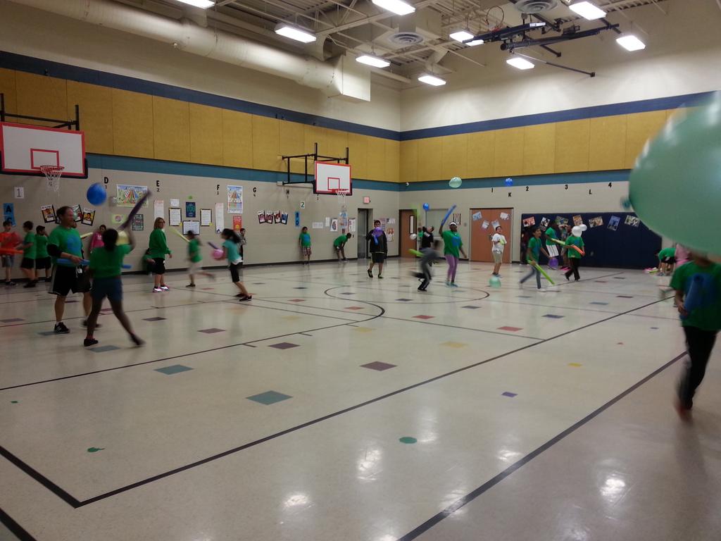 CindyOverturf's tweet photo. Rain can't stop Mendenhall!   Indoor field day rocks!  #mendenhalllearns http://t.co/ZjFBiN8vdQ