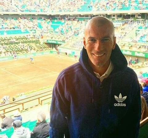 TeamZidane5's tweet photo. Une journée Tennis à @rolandgarros #TZZ http://t.co/bcKXvonXmz