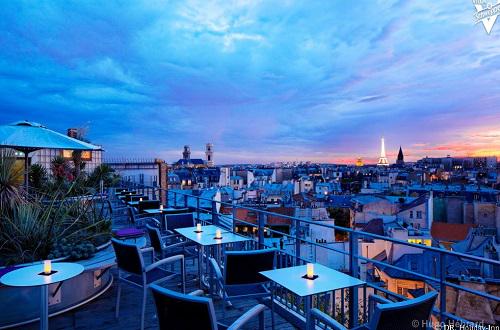 HelloParis17's tweet photo. Rêveurs, romantiques, fêtards. Découvrez les meilleurs #rooftop de #Paris 
http://t.co/TfNRJxETgo http://t.co/CCcK7NeD1Y
