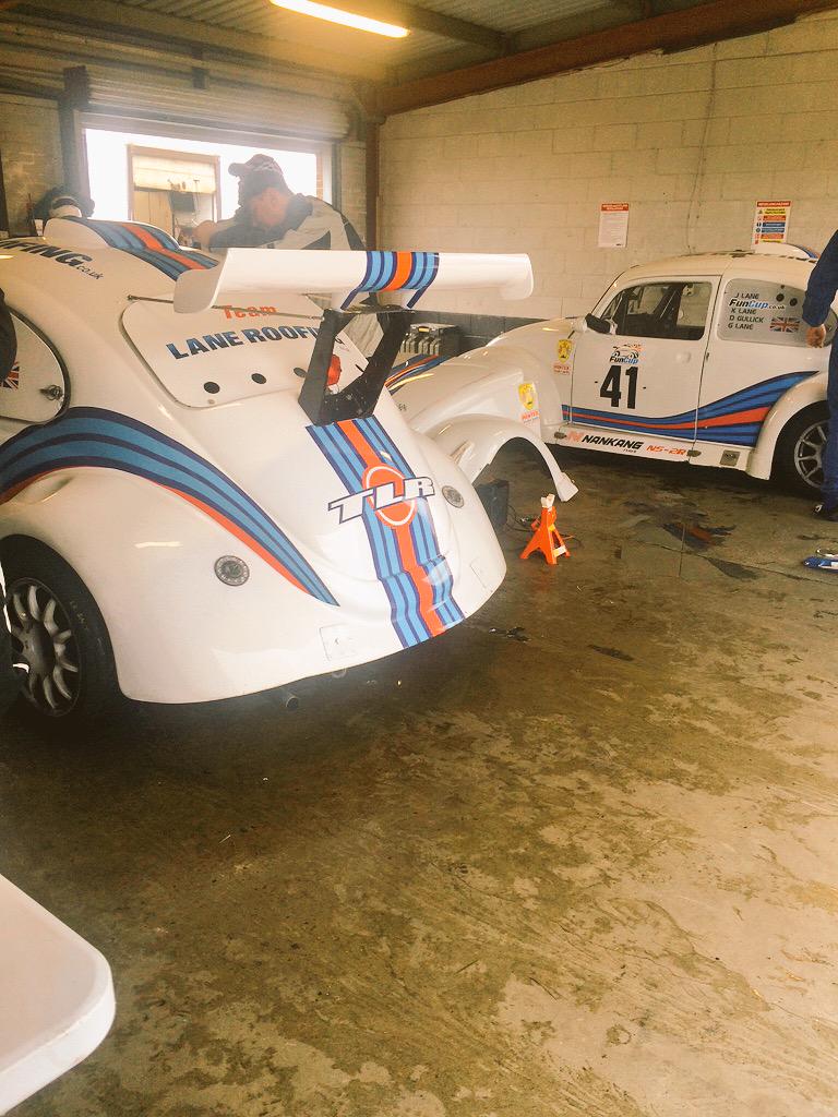 LaneRoofingLtd's tweet photo. One last test session left for today @SnettertonMSV @FunCup_UK looking forward tomorrow #race http://t.co/ElxkdhtcTa