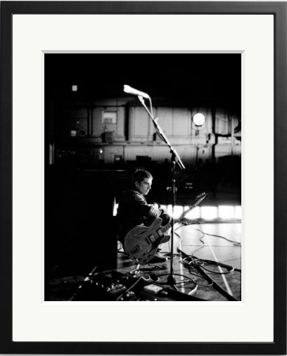 Happy Birthday Noel - Noel Gallagher, Abbey Road Studios, 2002. Photo by 