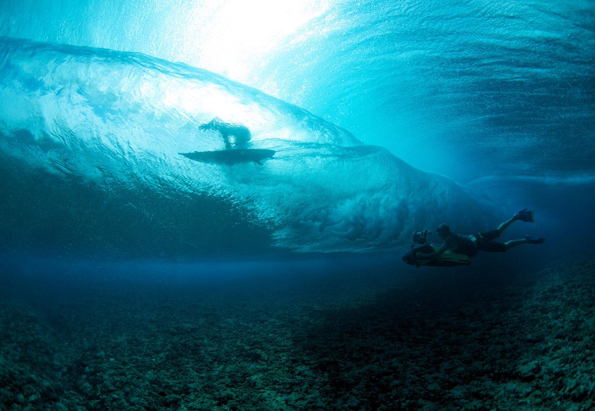adeepershade's tweet photo. Grab a front-row seat to the worldβs oceans in all their glory. #ADeeperShadeOfBlue on @ESPN June 12 13 & 14 9pm EST http://t.co/Y2Obnlufhw