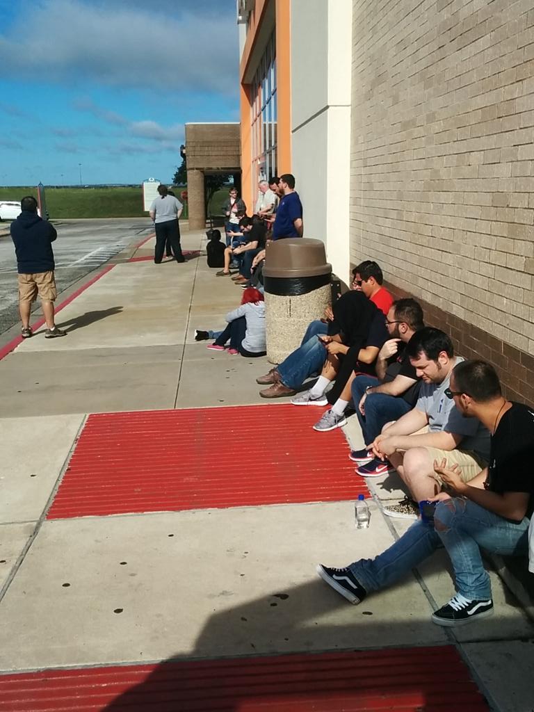 ShortChangeH3ro's tweet image. Its 9am on a Friday. Do you know where your kids are?
#Amiibo #whythefuckamihere #brosupport