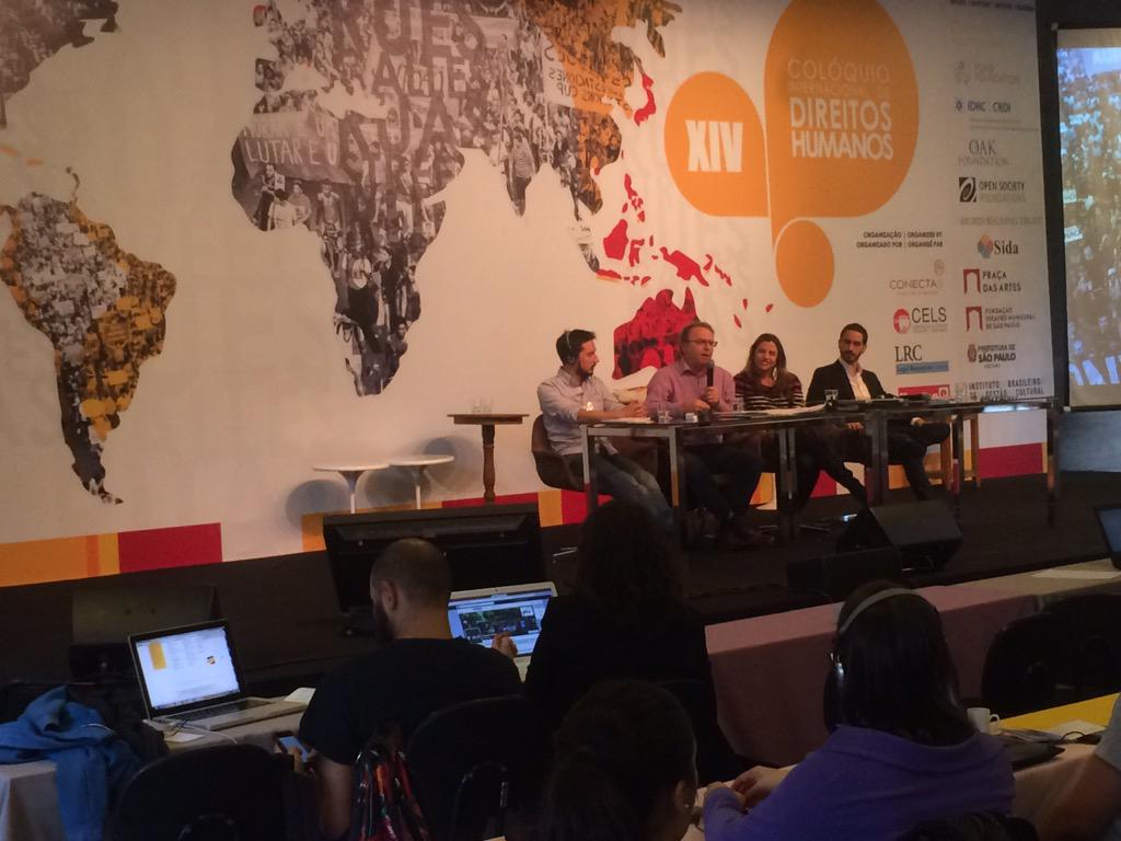 jnascim's tweet photo. #ColoquioDH: @rogeriosottili's main message: we need to reframe São Paulo #Colloquium #DHeRuas http://t.co/ox0GKnqYSA