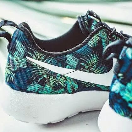 BLUEFASHION5's tweet photo. blue fashion nike collection ☆SS #bluefashionnike http://t.co/PFNyYNn0NL