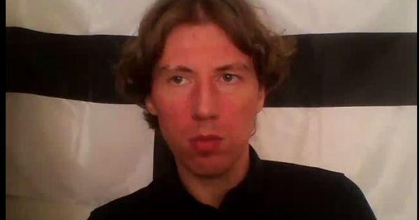 lemondefr's tweet image. Racisme : un blogueur breton condamné à de la prison ferme lemde.fr/1EEaaqw