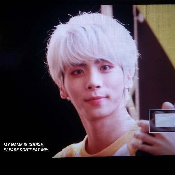 150529 Jonghyun @ 5ta Firma de Autógrafos de 'Odd' en Yeouido CGLkdu3VAAA-OlY